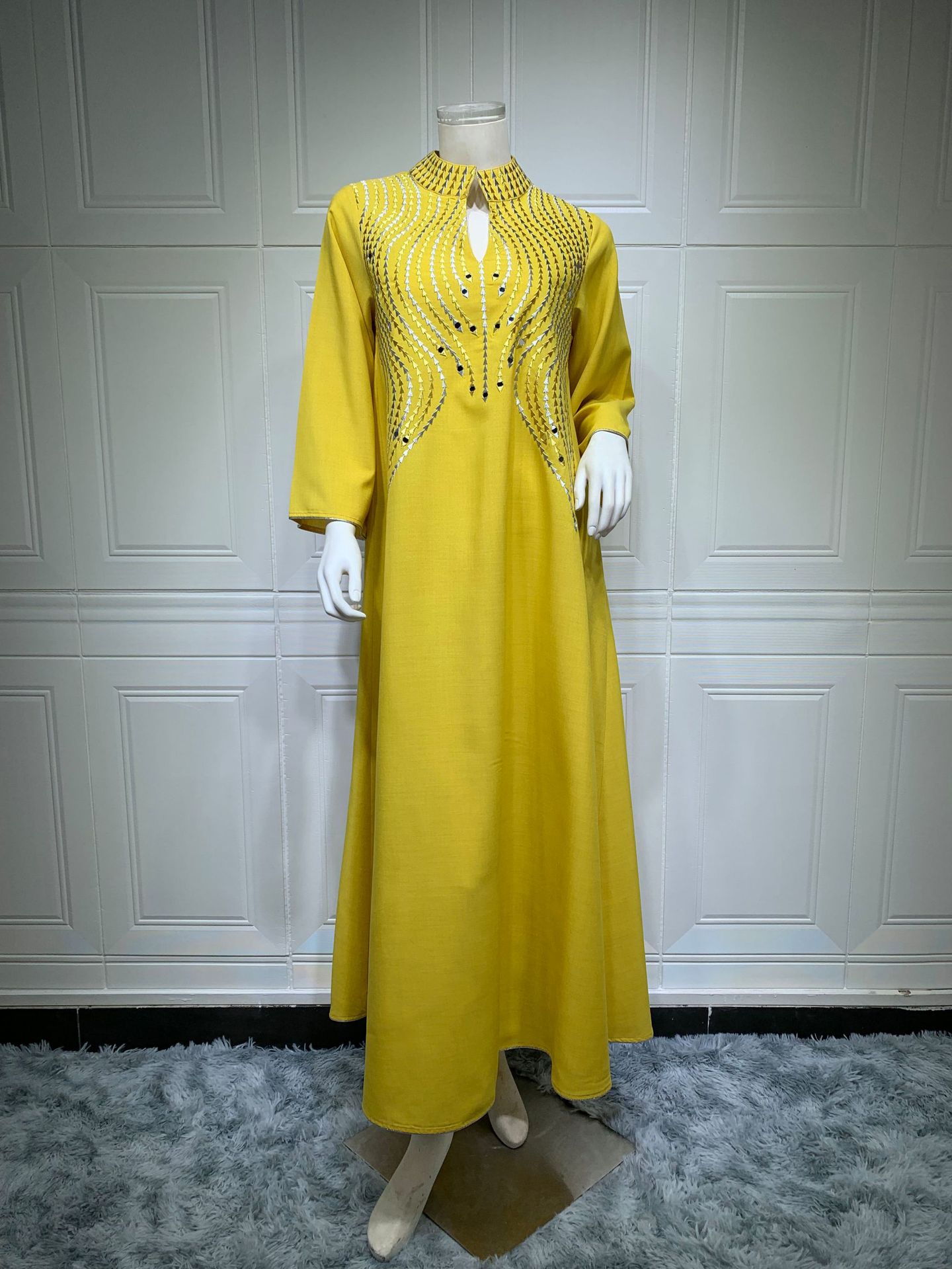 Women's Temperament Fashion Embroidery Evening Dress